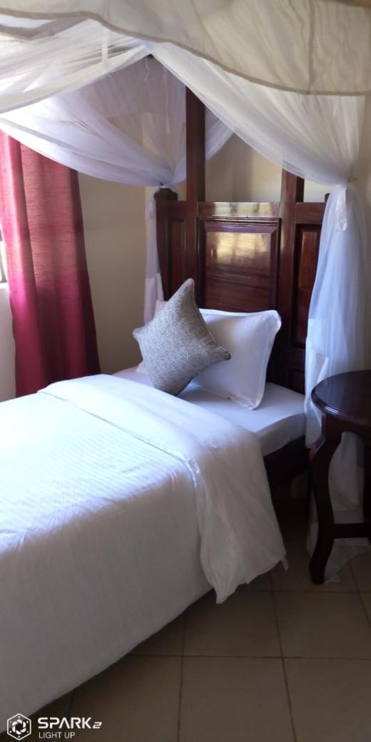 Machakos Suites Luxury Hotel Exteriör bild