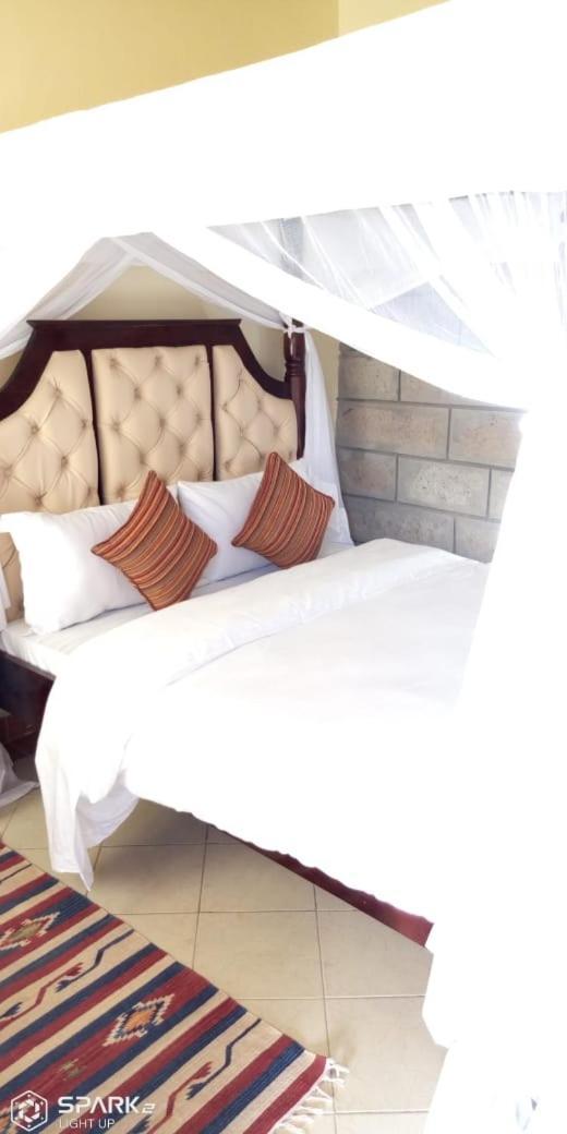 Machakos Suites Luxury Hotel Exteriör bild