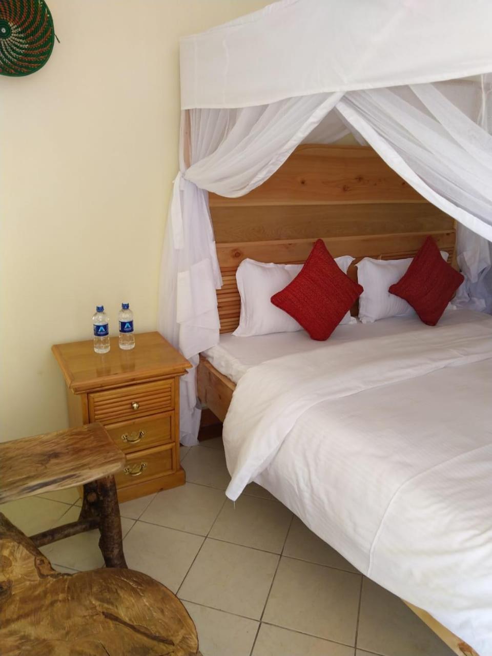 Machakos Suites Luxury Hotel Exteriör bild